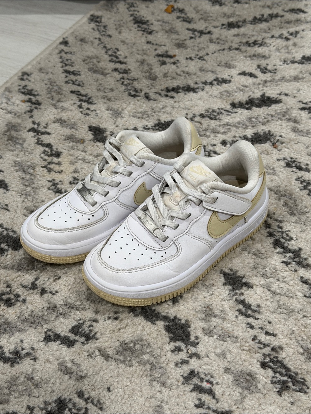 Nike Air Force Sneakers in White and Beige